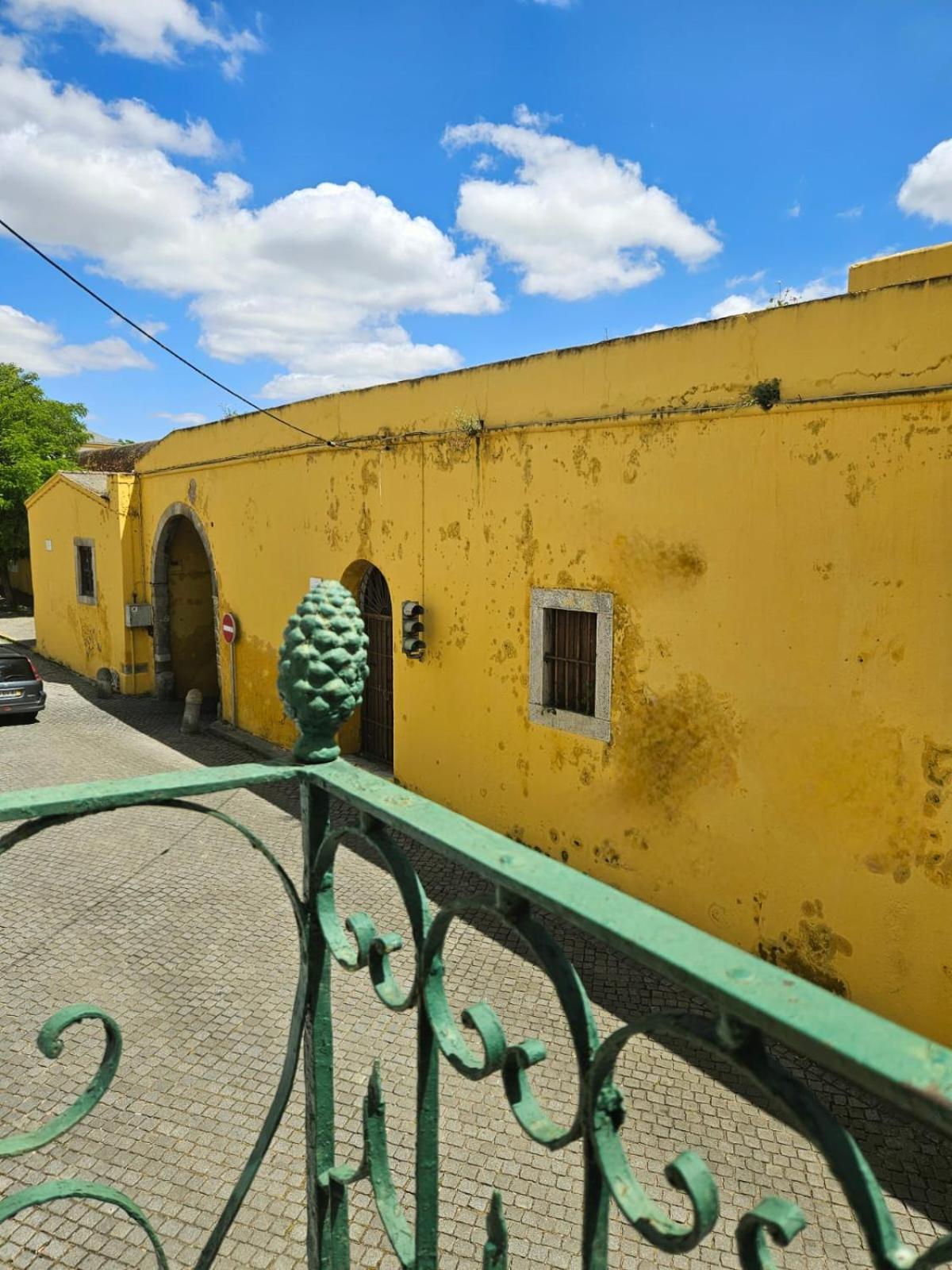 Alcamim Guesthouse Елвас Екстериор снимка